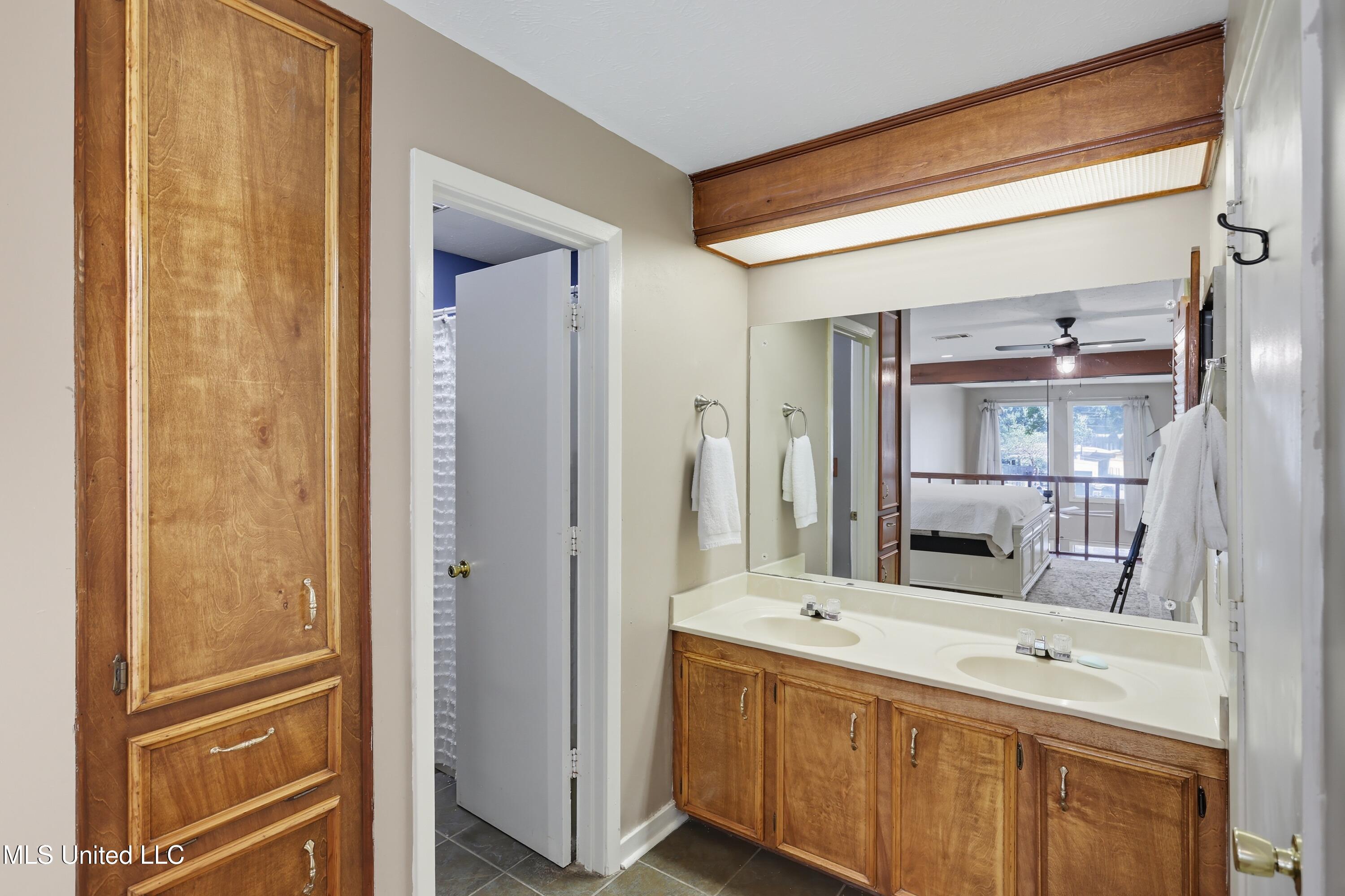 222 Trace Harbor Road Madison, MS 39110 - Photo 22 of 35 222 Trace Harbor Rd \ Home Tours MS (18)