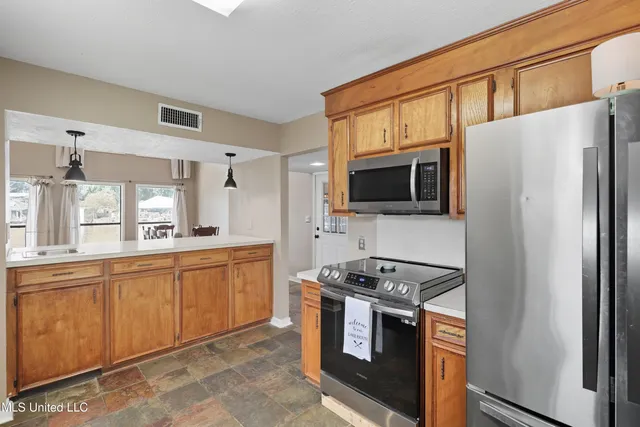 $275,000 | 222 Trace Harbor Road, Madison, MS 39110