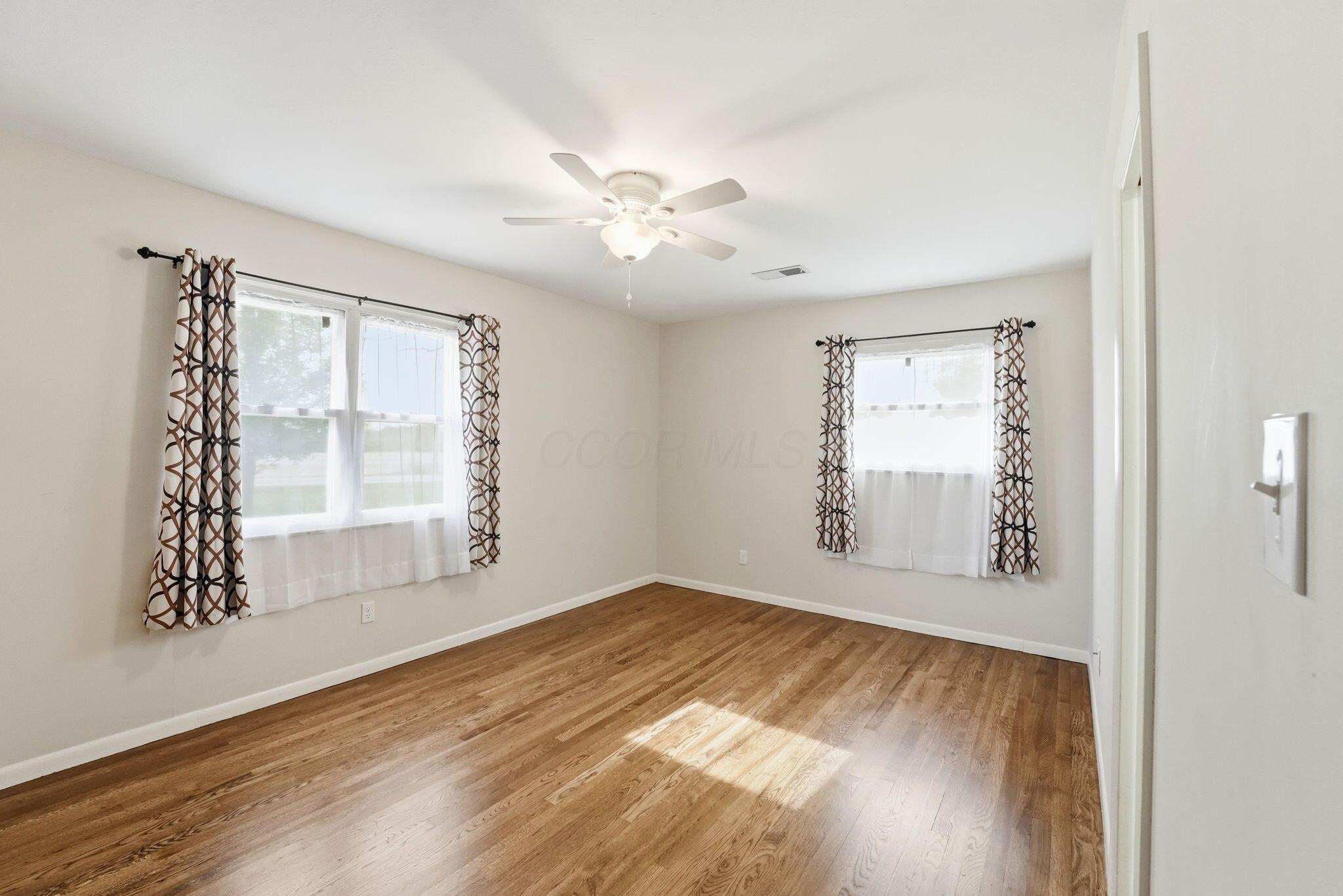 854 South Section Line Road Delaware, OH 43015 - Photo 43 of 60 Primary bedroom a