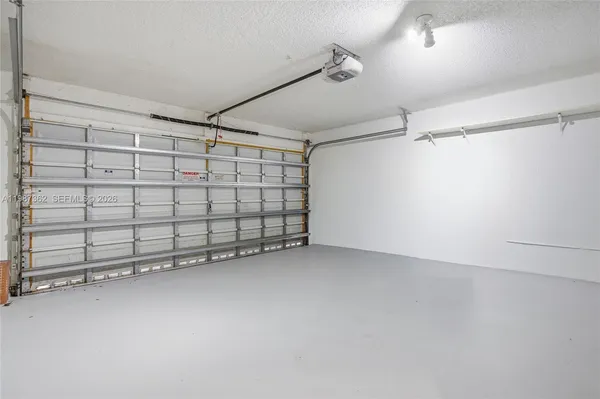 $3,900 | 1039 Bluewood Terrace, Unit 1039, Weston, FL 33327