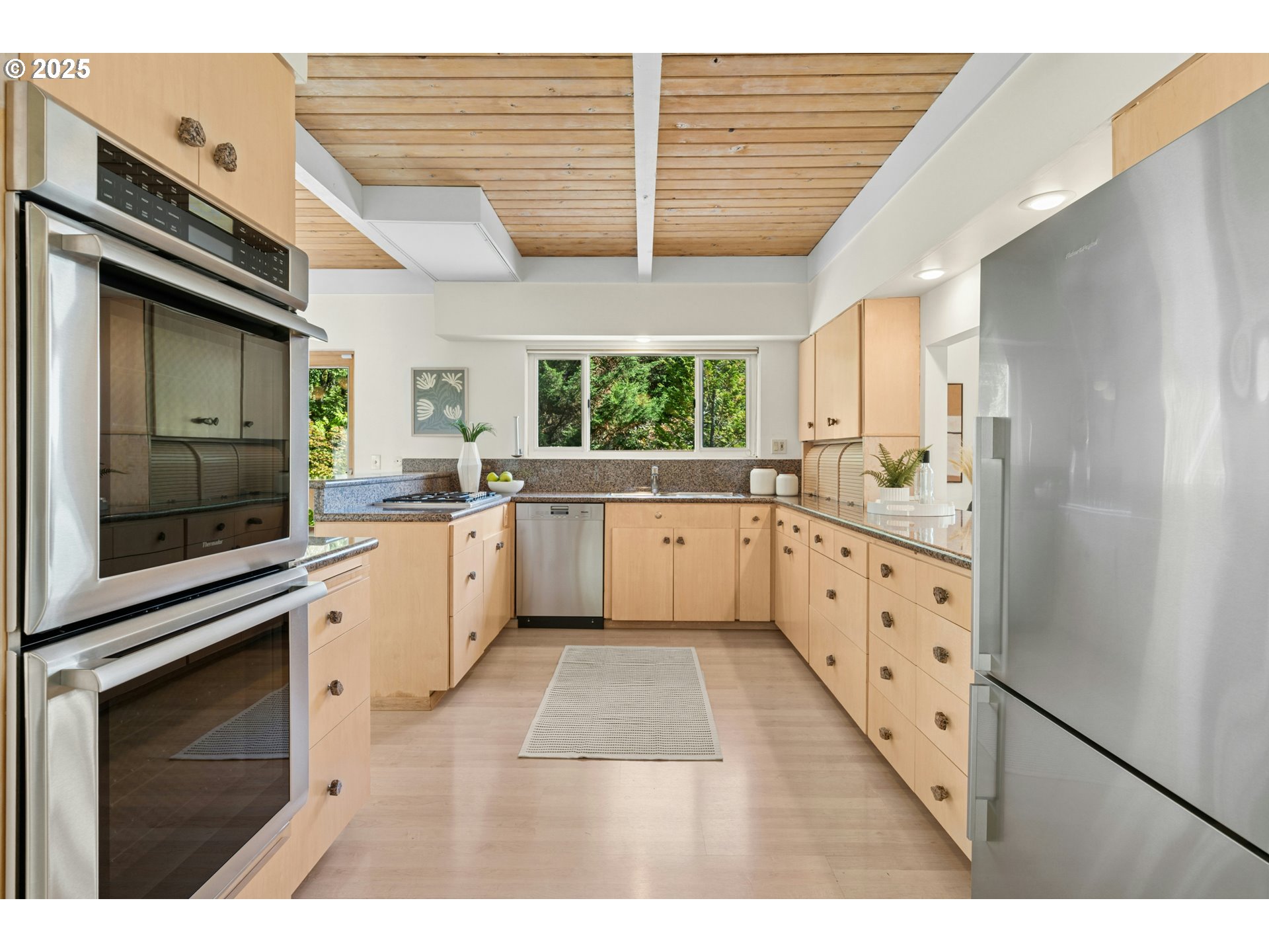 4623 Northwest Seblar Terrace Portland, OR 97210 - Photo 10 of 38 Gallery Image 10