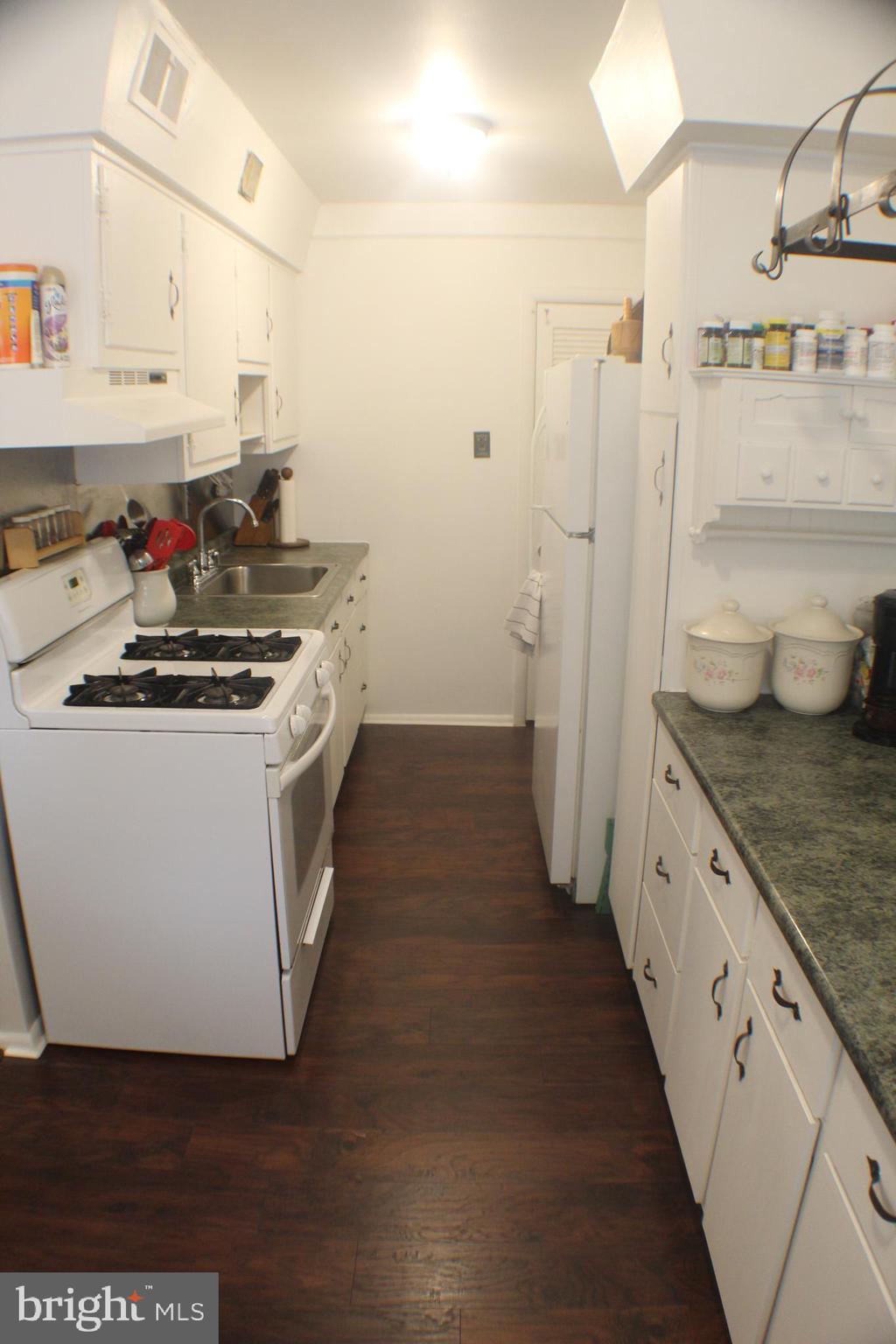 4546 Aberdale Road Philadelphia, PA 19136 - Photo 12 of 32 Gallery Image 12