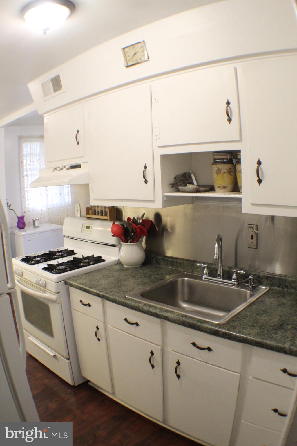 4546 Aberdale Road Philadelphia, PA 19136 - Photo 13 of 32 Gallery Image 13