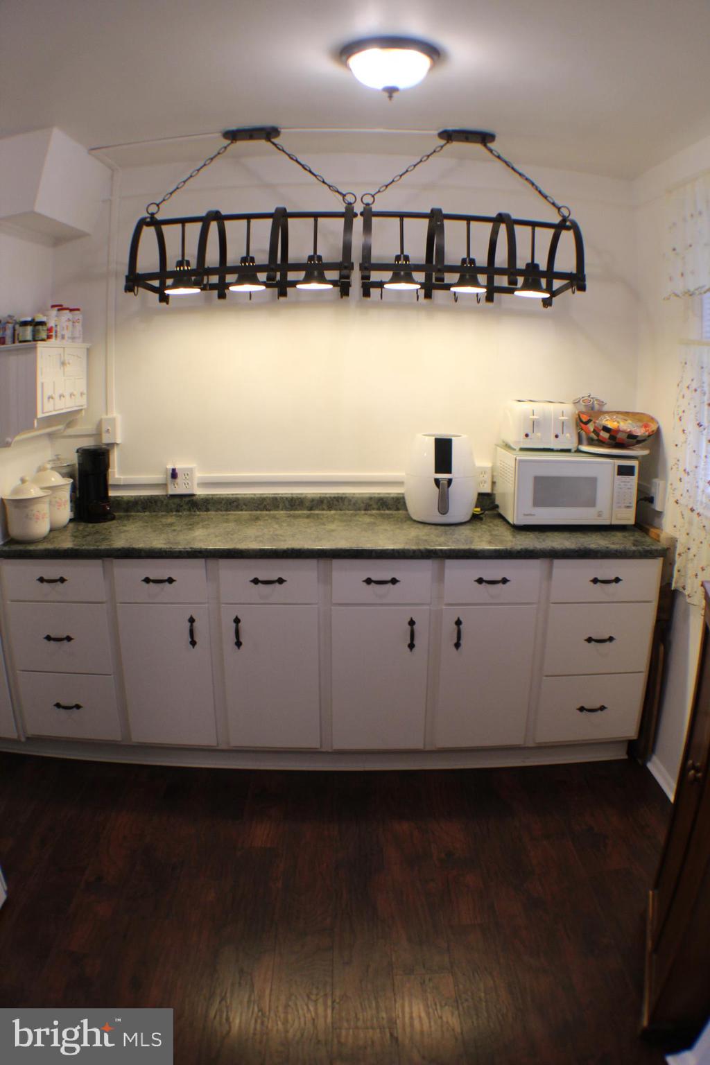 4546 Aberdale Road Philadelphia, PA 19136 - Photo 15 of 32 Gallery Image 15