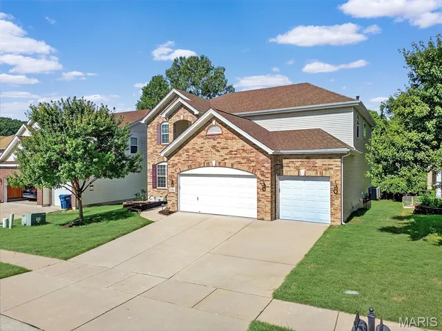 $710,000 | 334 Lauren Landing, Ballwin, MO 63021