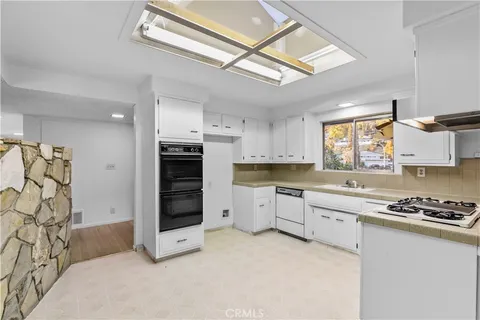 $1,285,000 | 9960 Milburn Drive, Sun Valley, CA 91352