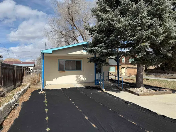 $135,000 | 720 Richards Street, Thermopolis, WY 82443