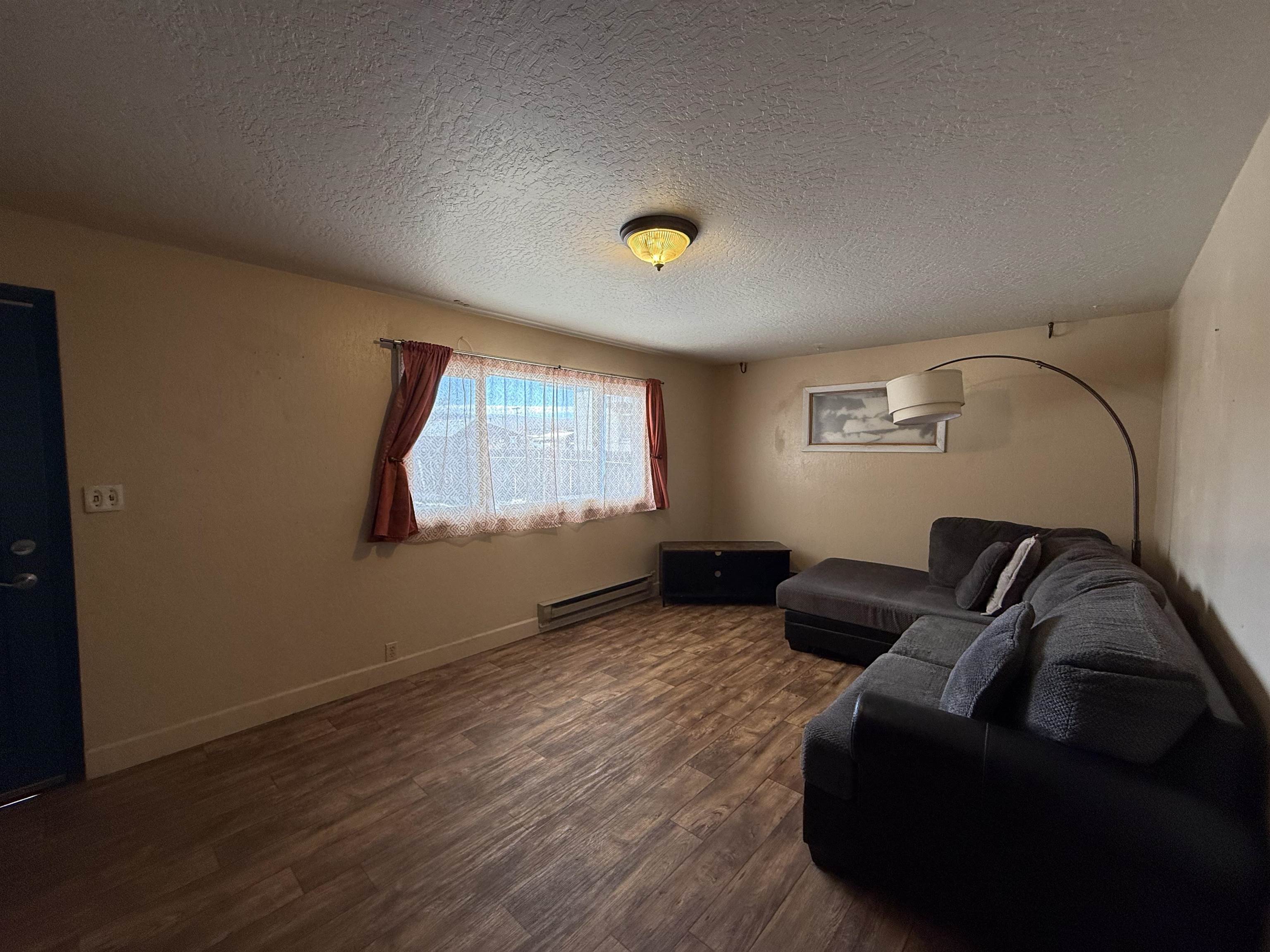 720 Richards Street Thermopolis, WY 82443 - Photo 4 of 22