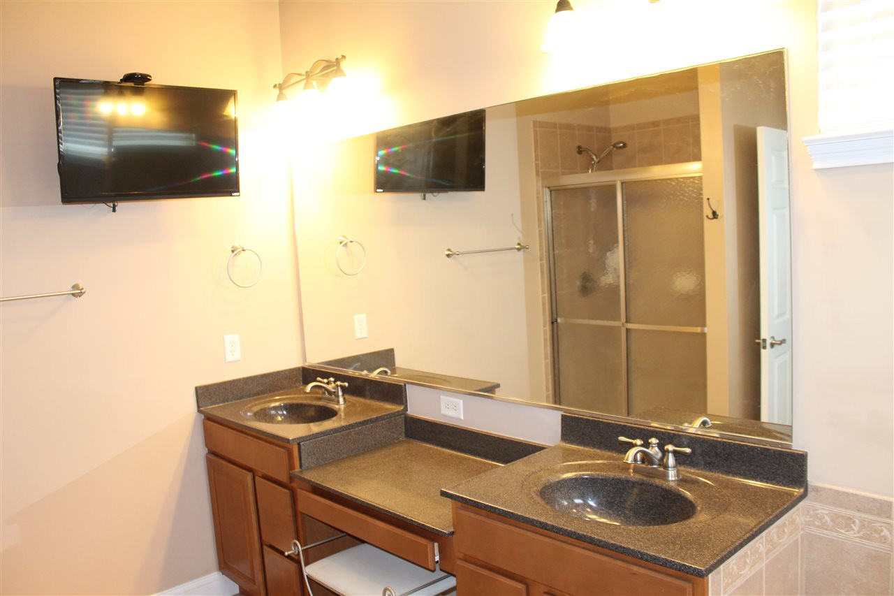 2070 Chris Court, Unit R Union, KY 41091 - Photo 13 of 25