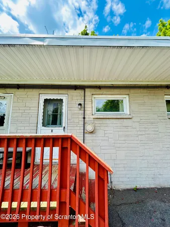 $800 | 1393-1395 Old Trail Road, Unit B, Clarks Summit, PA 18411