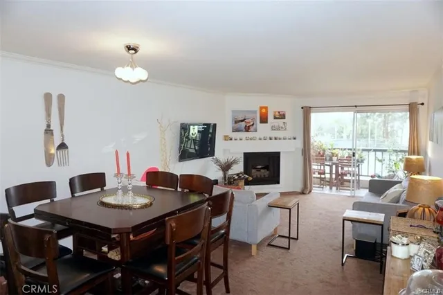 $450,000 | 5520 Owensmouth Avenue, Unit 217, Woodland Hills, CA 91367