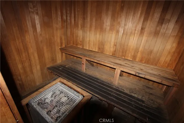 $450,000 | 5520 Owensmouth Avenue, Unit 217, Woodland Hills, CA 91367