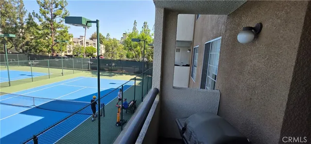 $450,000 | 5520 Owensmouth Avenue, Unit 217, Woodland Hills, CA 91367