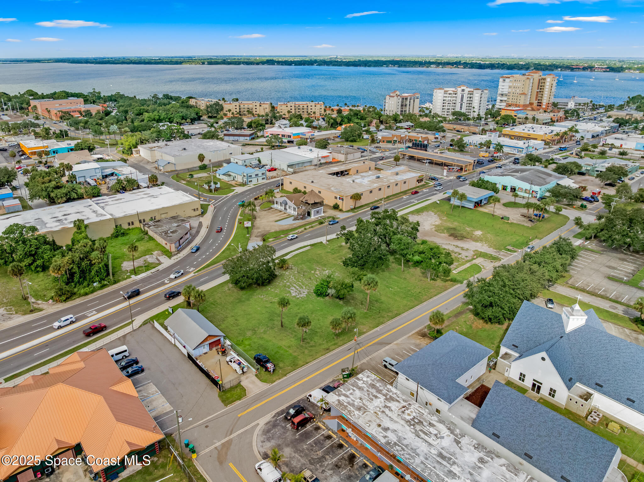 433 King Street Cocoa, FL 32922 - Photo 8 of 25 a view of a city