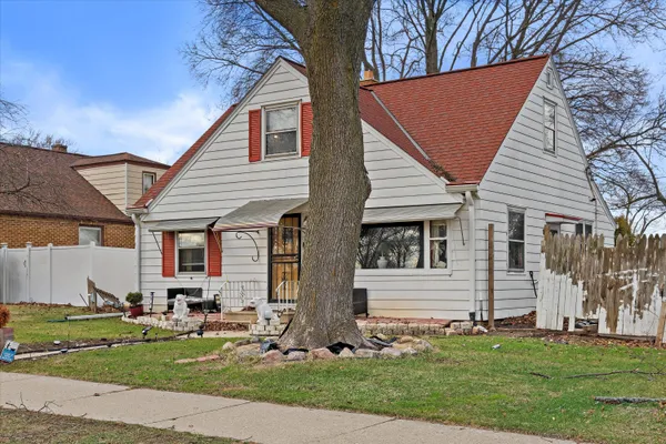 $215,000 | 7208 West Nash Street, Milwaukee, WI 53216