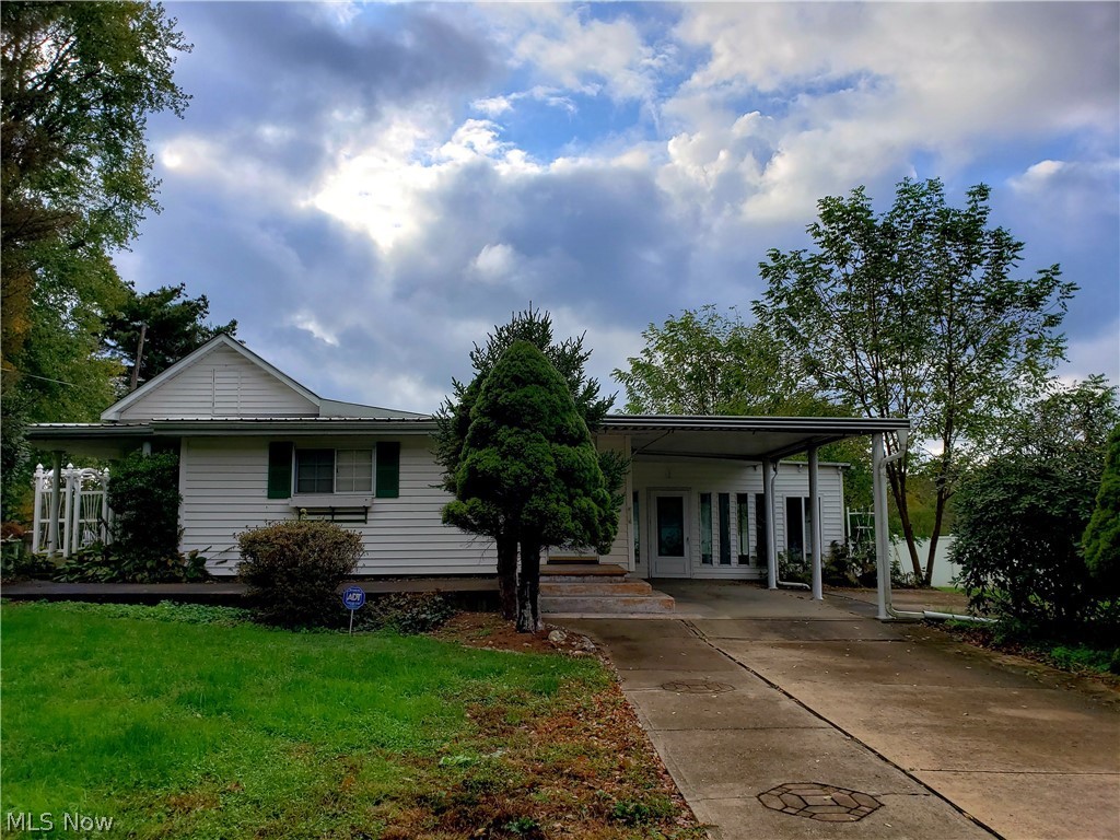 283 Congress Road Belpre, OH 45714 - Photo 1 of 29 Gallery Image 1