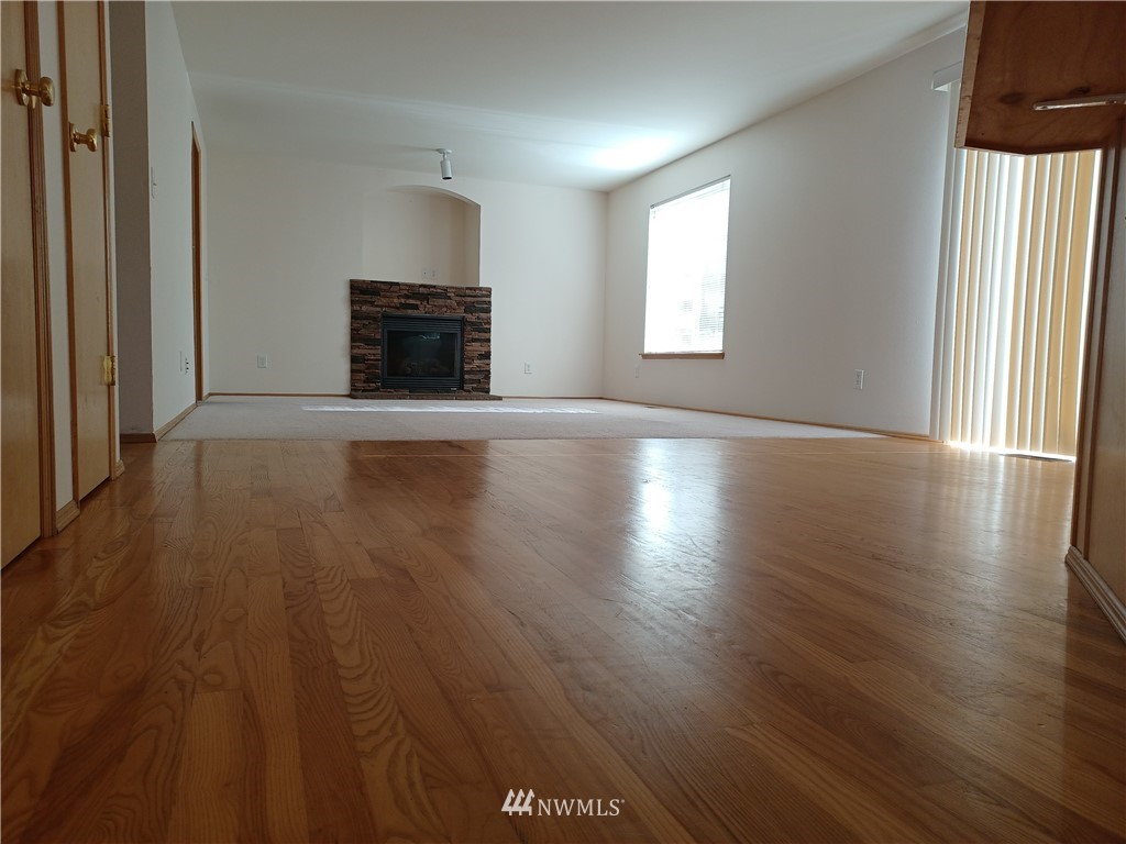 2113 Burnett Place South Renton, WA 98055 - Photo 12 of 22 Gallery Image 12