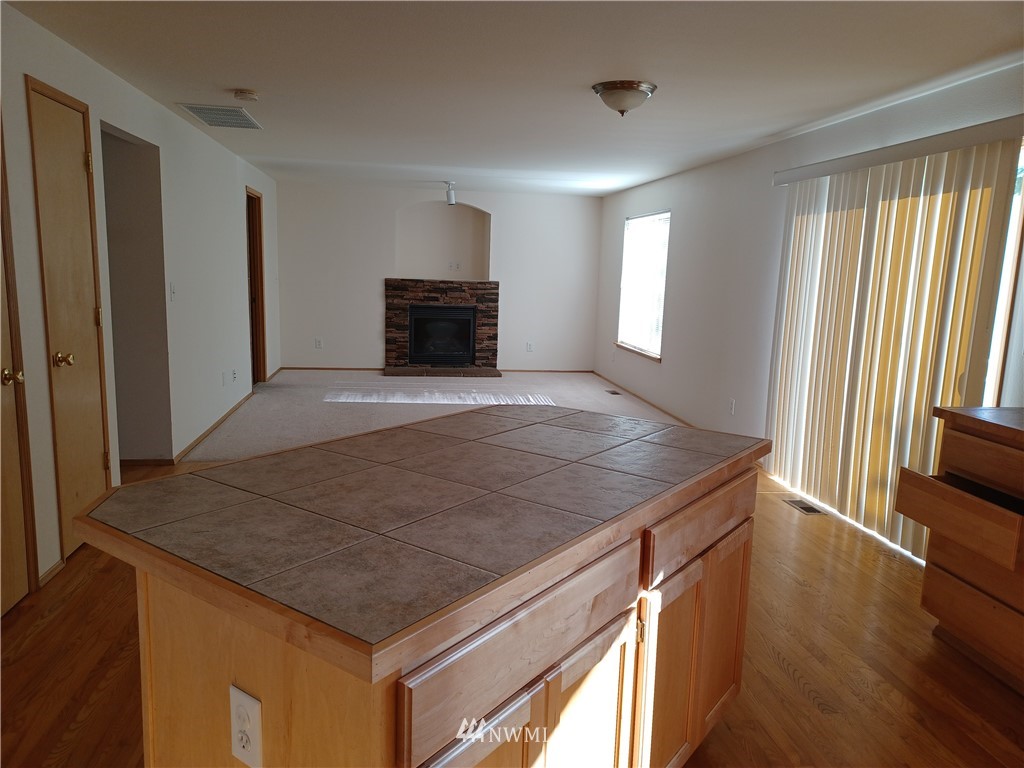 2113 Burnett Place South Renton, WA 98055 - Photo 13 of 22 Gallery Image 13