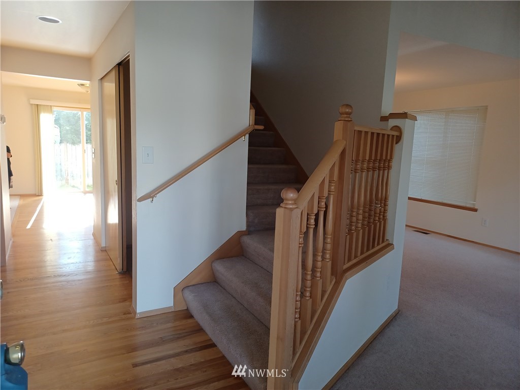 2113 Burnett Place South Renton, WA 98055 - Photo 17 of 22 Gallery Image 17