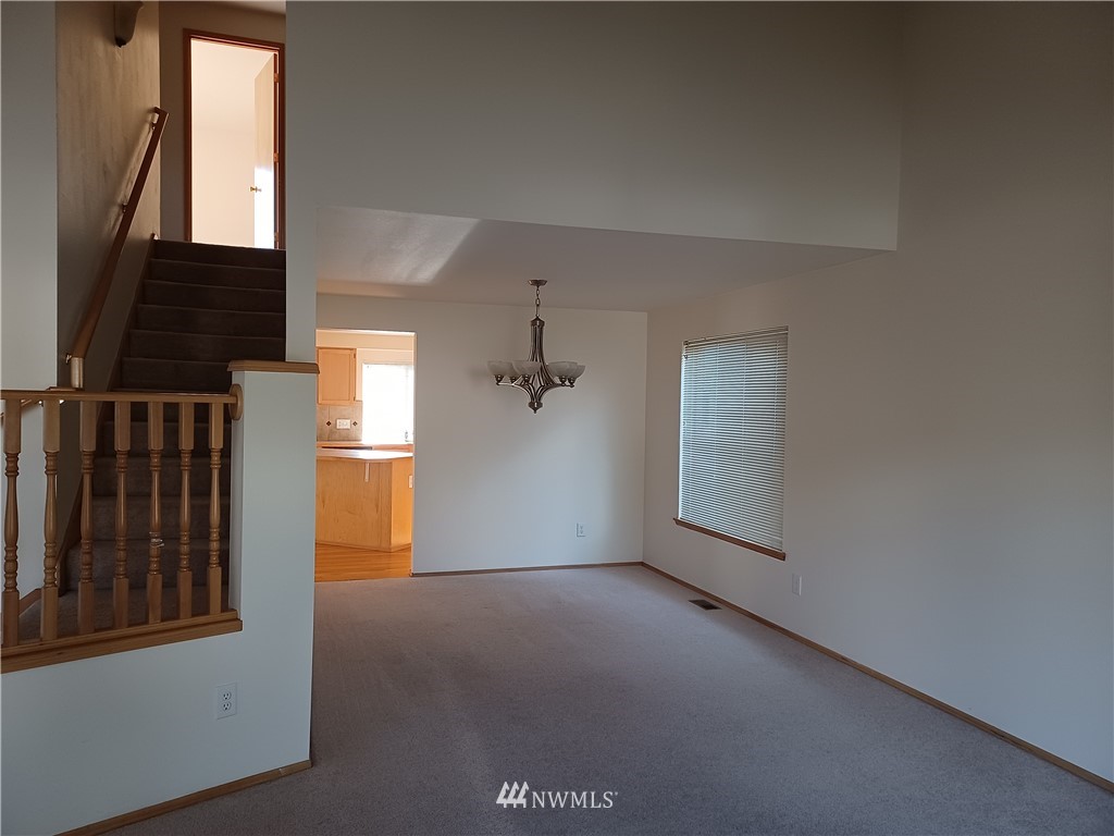 2113 Burnett Place South Renton, WA 98055 - Photo 10 of 22 Gallery Image 10