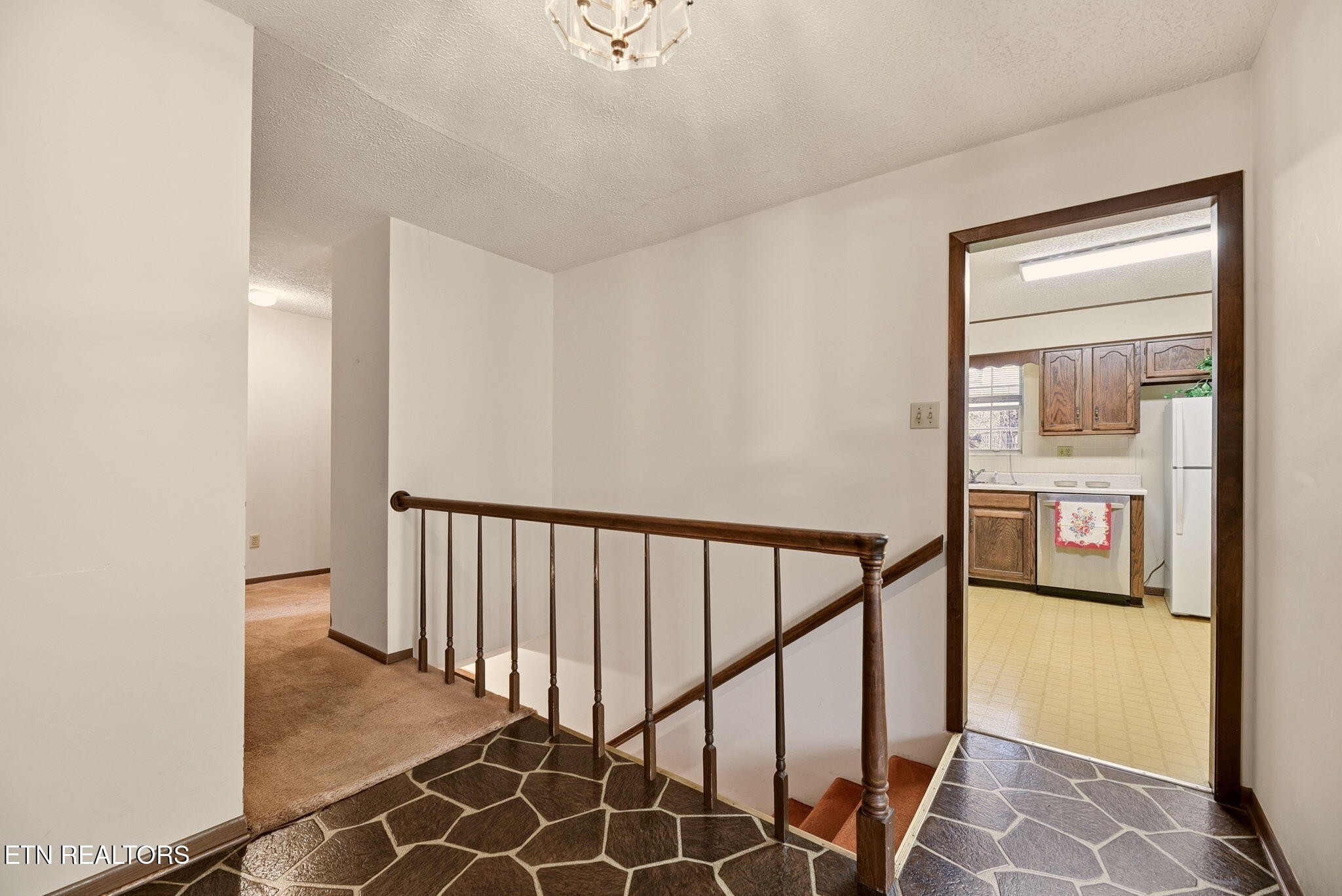 307 Walnut Street Clinton, TN 37716 - Photo 3 of 38 Gallery Image 3