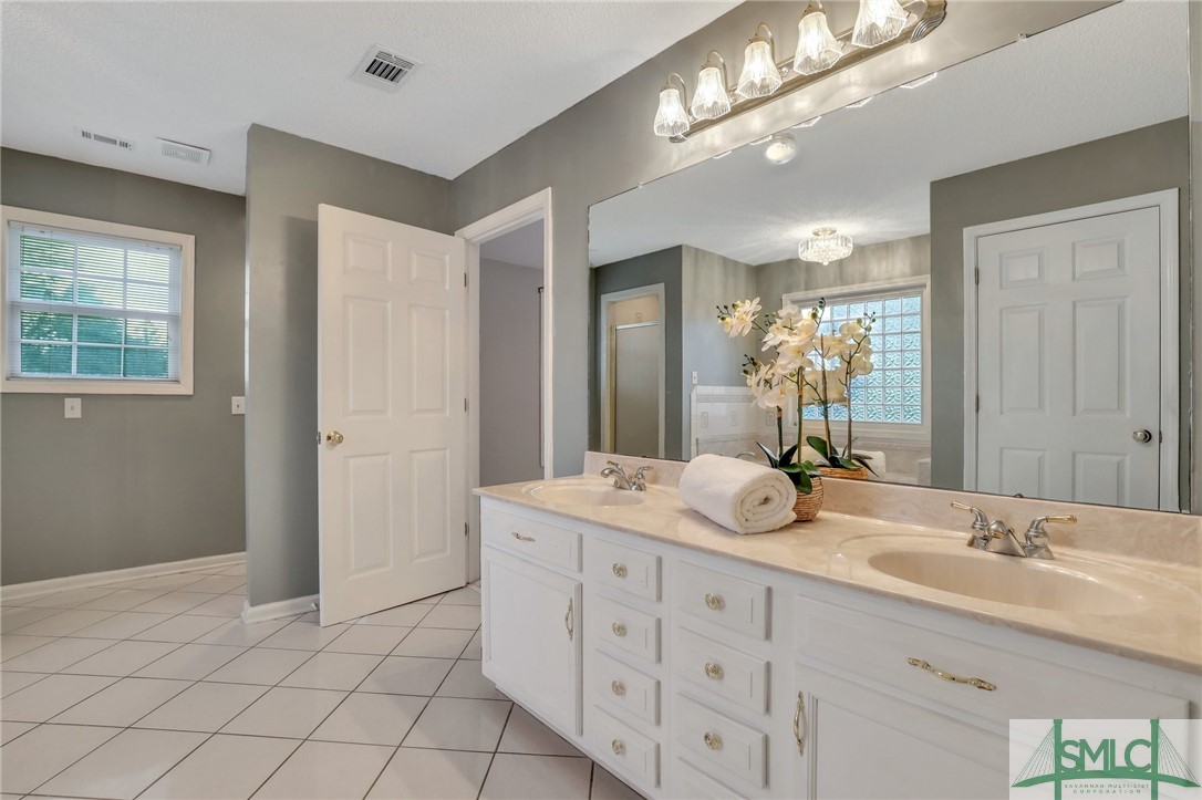 240 Bethany Road Springfield, GA 31329 - Photo 34 of 50 Upstairs Primary Retreat