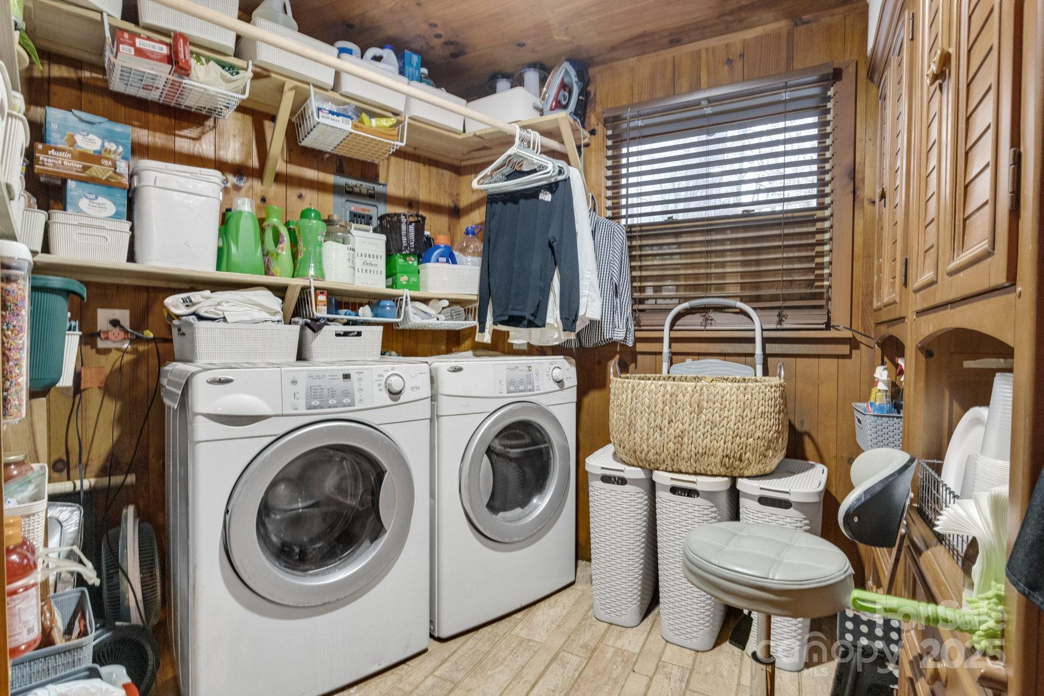 433 Waterfall Road Millers Creek, NC 28651 - Photo 15 of 16 a utility room with dryer and washer