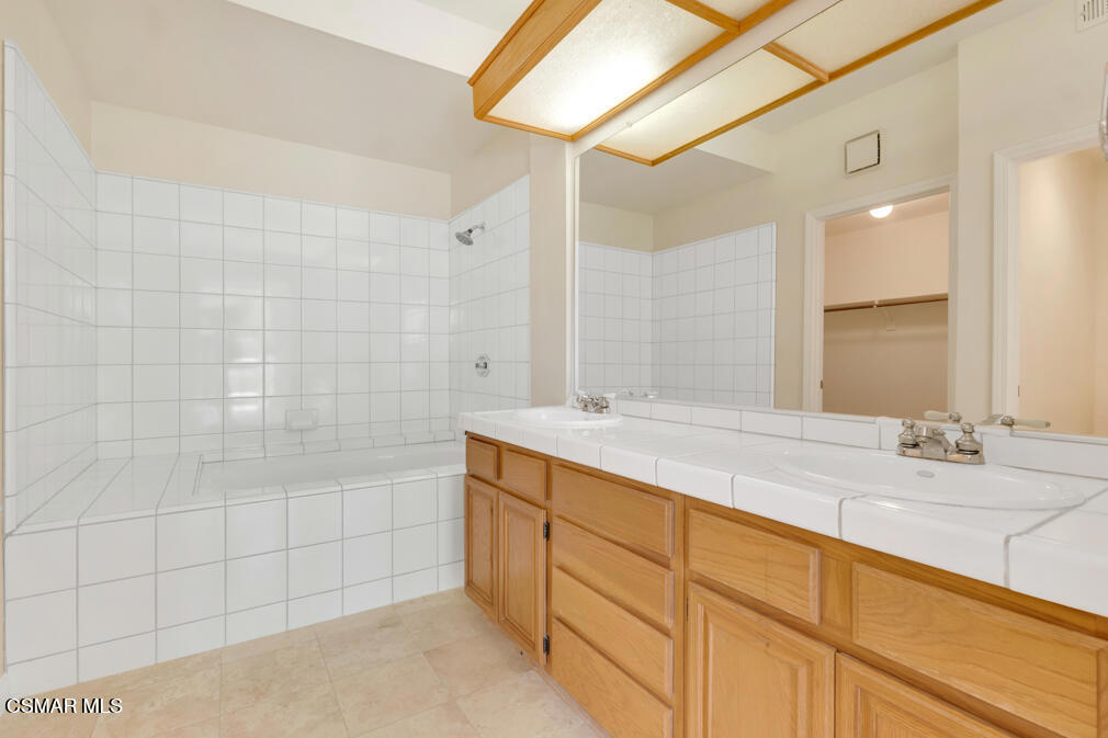 275 Ridgeton Lane, Unit A Simi Valley, CA 93065 - Photo 17 of 41