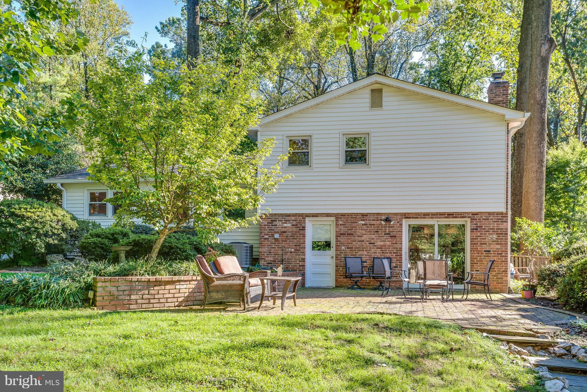 6707 Tusculum Road Bethesda, MD 20817 - Photo 24 of 27 Exterior (Rear)
