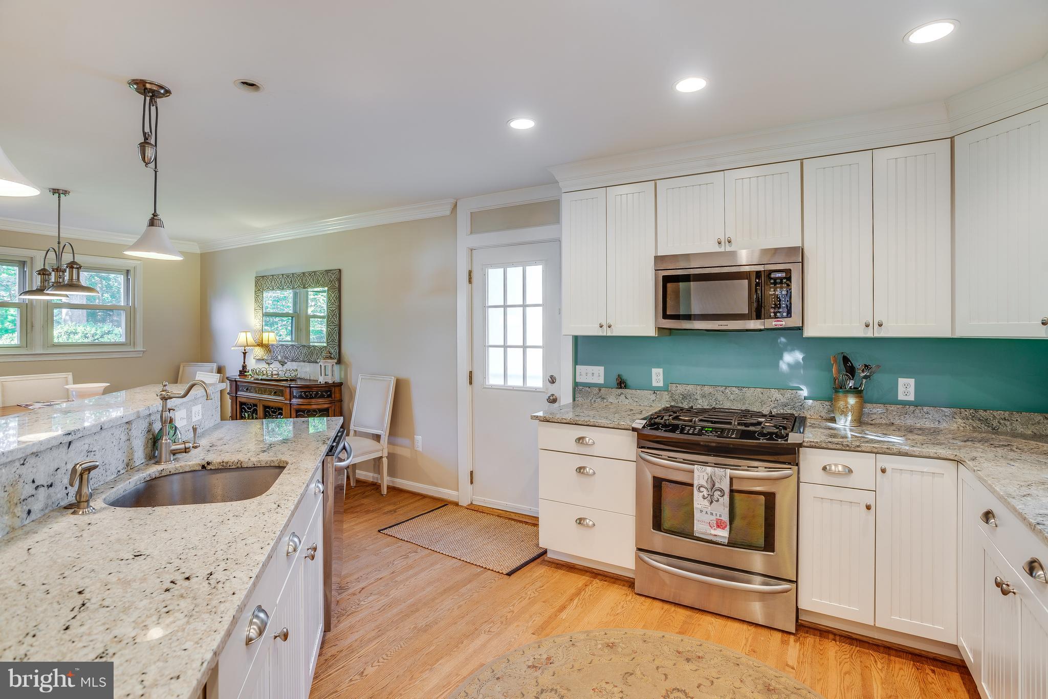 6707 Tusculum Road Bethesda, MD 20817 - Photo 4 of 27 Kitchen