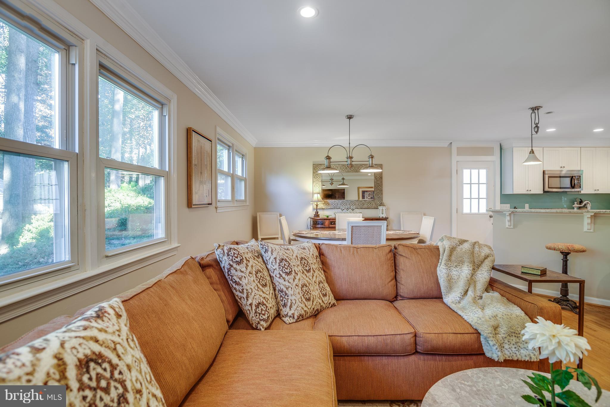 6707 Tusculum Road Bethesda, MD 20817 - Photo 6 of 27 Living Room