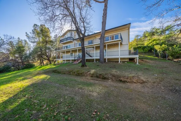 $570,000 | 15943 Highland Circle, Redding, CA 96001