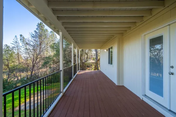 $570,000 | 15943 Highland Circle, Redding, CA 96001
