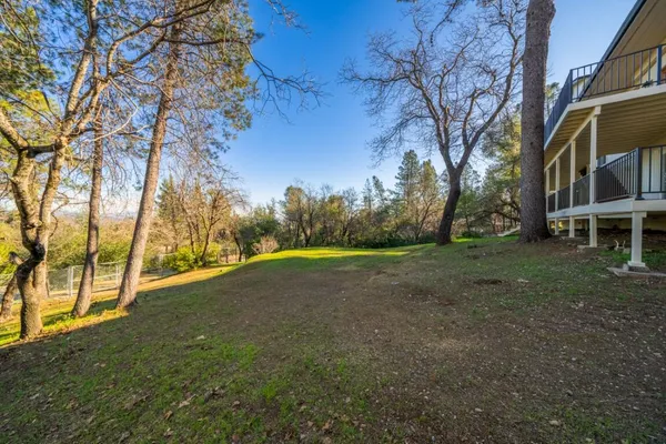 $570,000 | 15943 Highland Circle, Redding, CA 96001