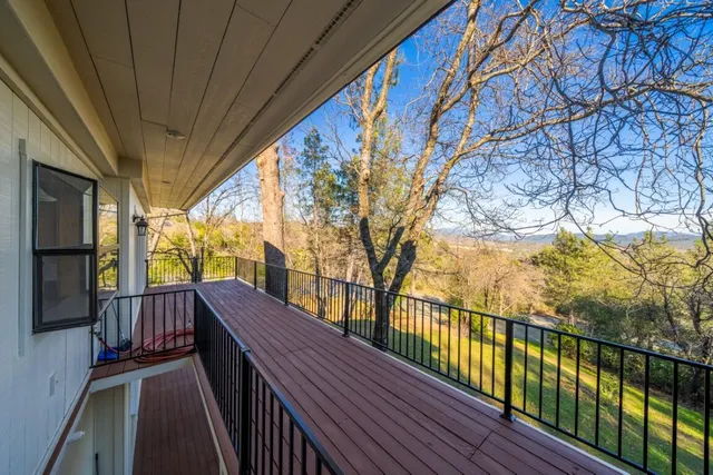 $598,000 | 15943 Highland Circle, Redding, CA 96001