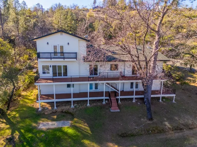 $598,000 | 15943 Highland Circle, Redding, CA 96001