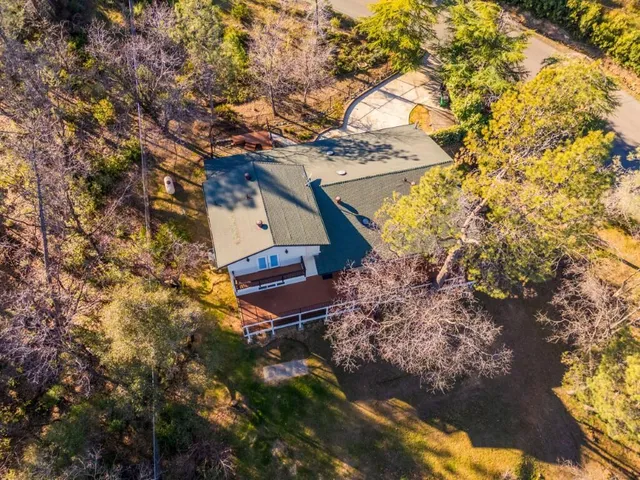 $598,000 | 15943 Highland Circle, Redding, CA 96001