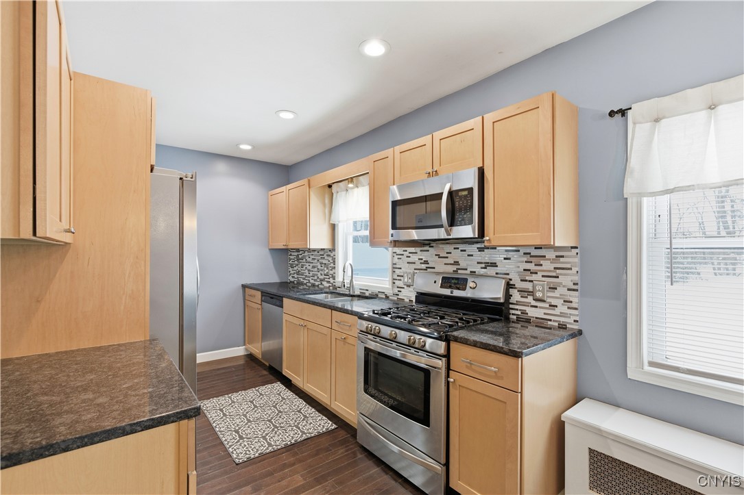 3564 Kirk Road Camillus, NY 13164 - Photo 9 of 24 Kitchen