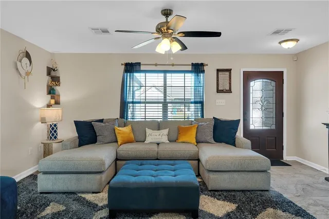 $300,000 | 2446 Ave Mont Martre, Terrytown, LA 70056