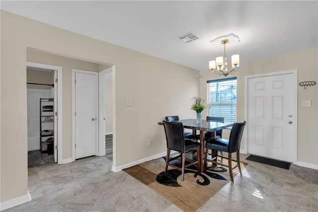 $300,000 | 2446 Ave Mont Martre, Terrytown, LA 70056