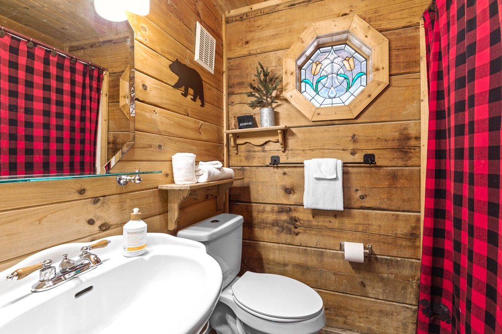 3202 Barry View Way Sevierville, TN 37862 - Photo 34 of 66 Gallery Image 34