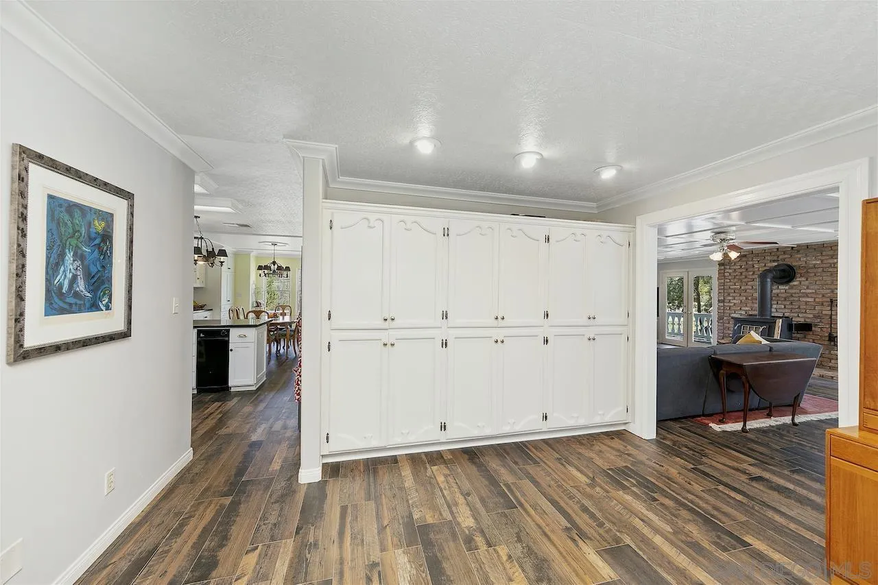 28659 Old Highway 80 Pine Valley, CA 91962 - Photo 19 of 55 a view of a living room