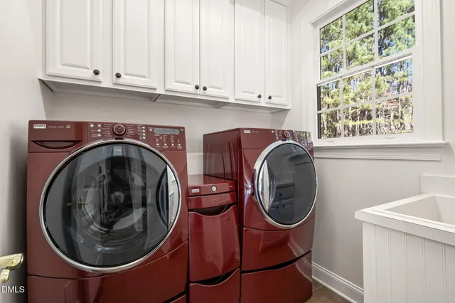 $1,490,000 | 5 Highcross Court, Raleigh, NC 27613