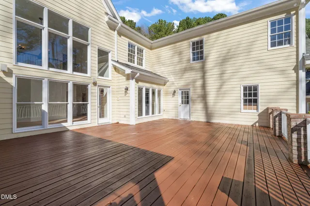 $1,490,000 | 5 Highcross Court, Raleigh, NC 27613