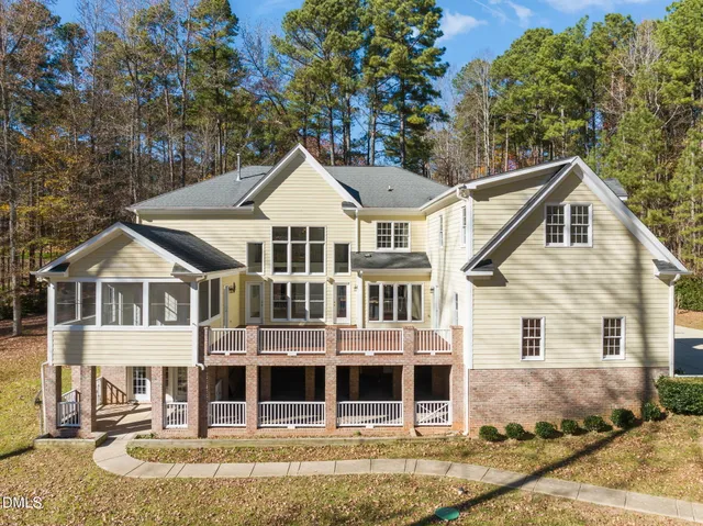 $1,490,000 | 5 Highcross Court, Raleigh, NC 27613