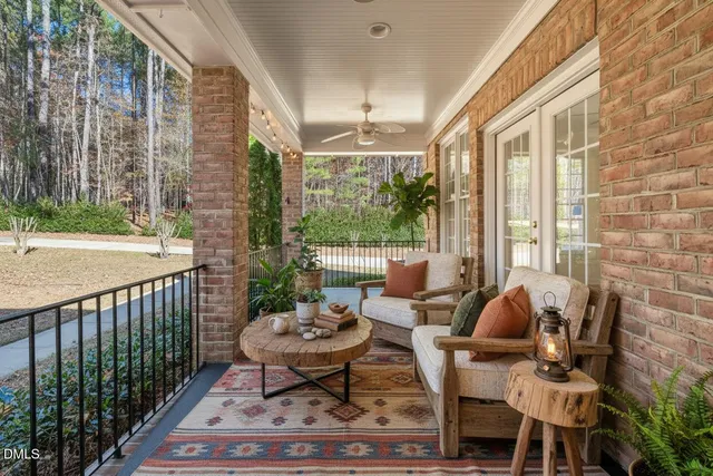 $1,490,000 | 5 Highcross Court, Raleigh, NC 27613