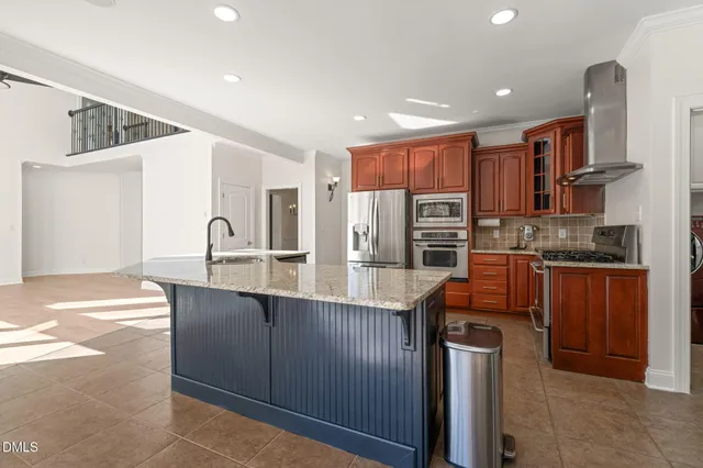 $1,490,000 | 5 Highcross Court, Raleigh, NC 27613