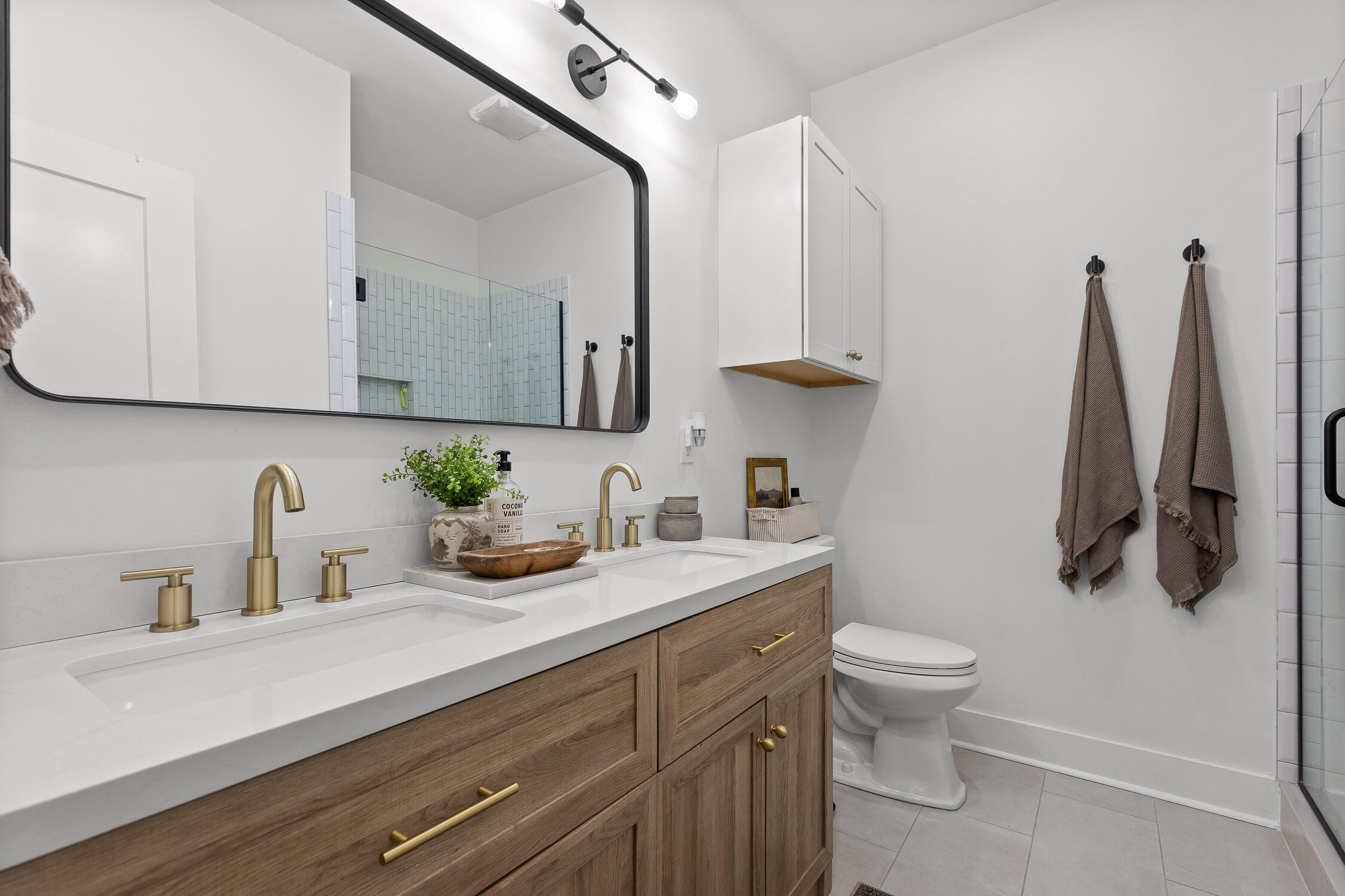 2215 Saunders Road Ringgold, GA 30736 - Photo 28 of 44 Primary bath