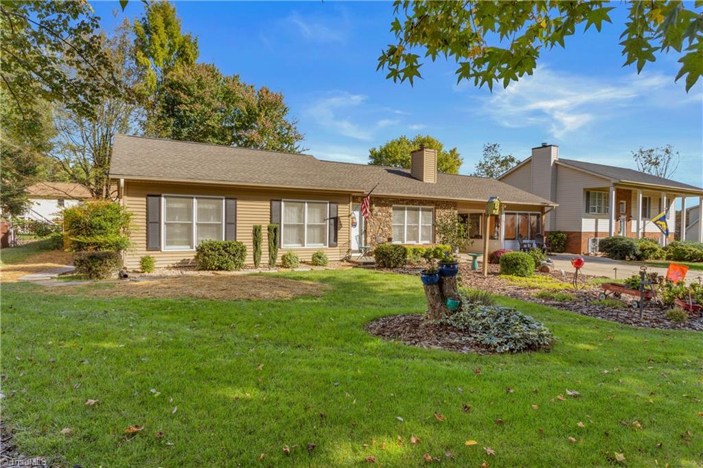 741 Burguss Road High Point, NC 27265 - Photo 2 of 21