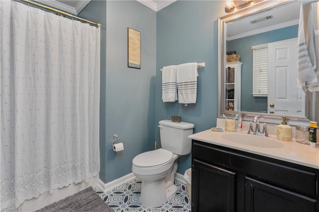 741 Burguss Road High Point, NC 27265 - Photo 11 of 21